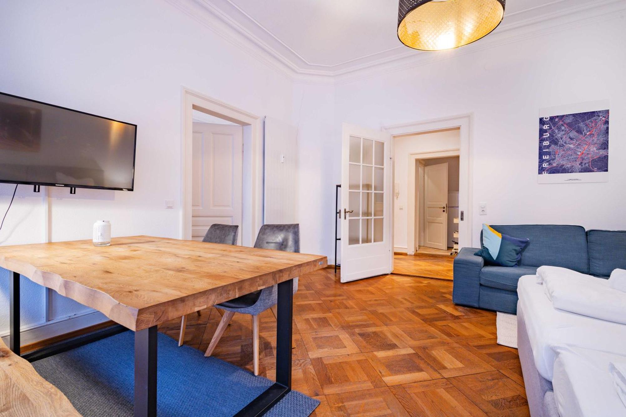 Stayinn "Heart Of The City" Suite Freiburg im Breisgau Buitenkant foto