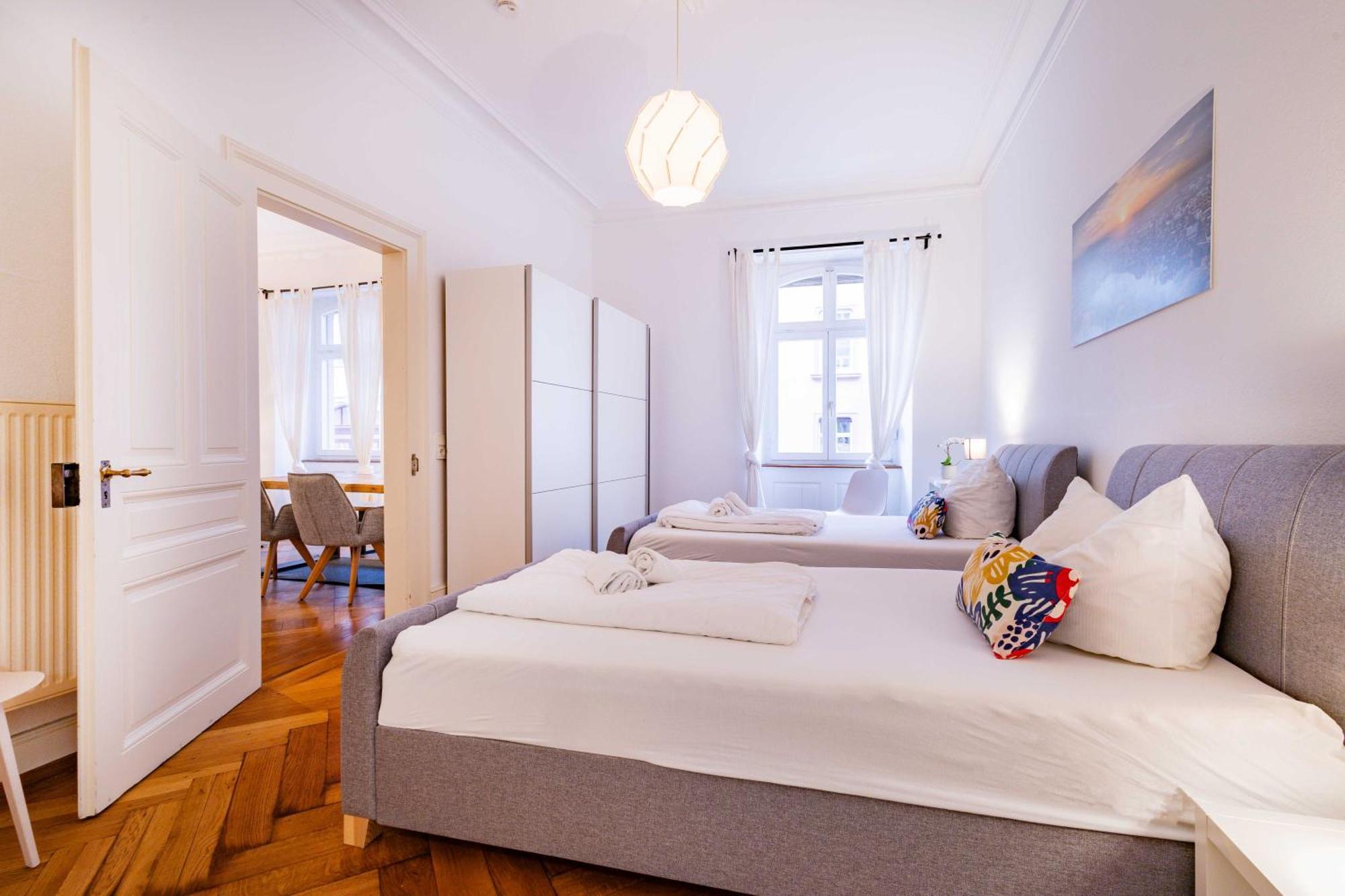 Stayinn "Heart Of The City" Suite Freiburg im Breisgau Buitenkant foto